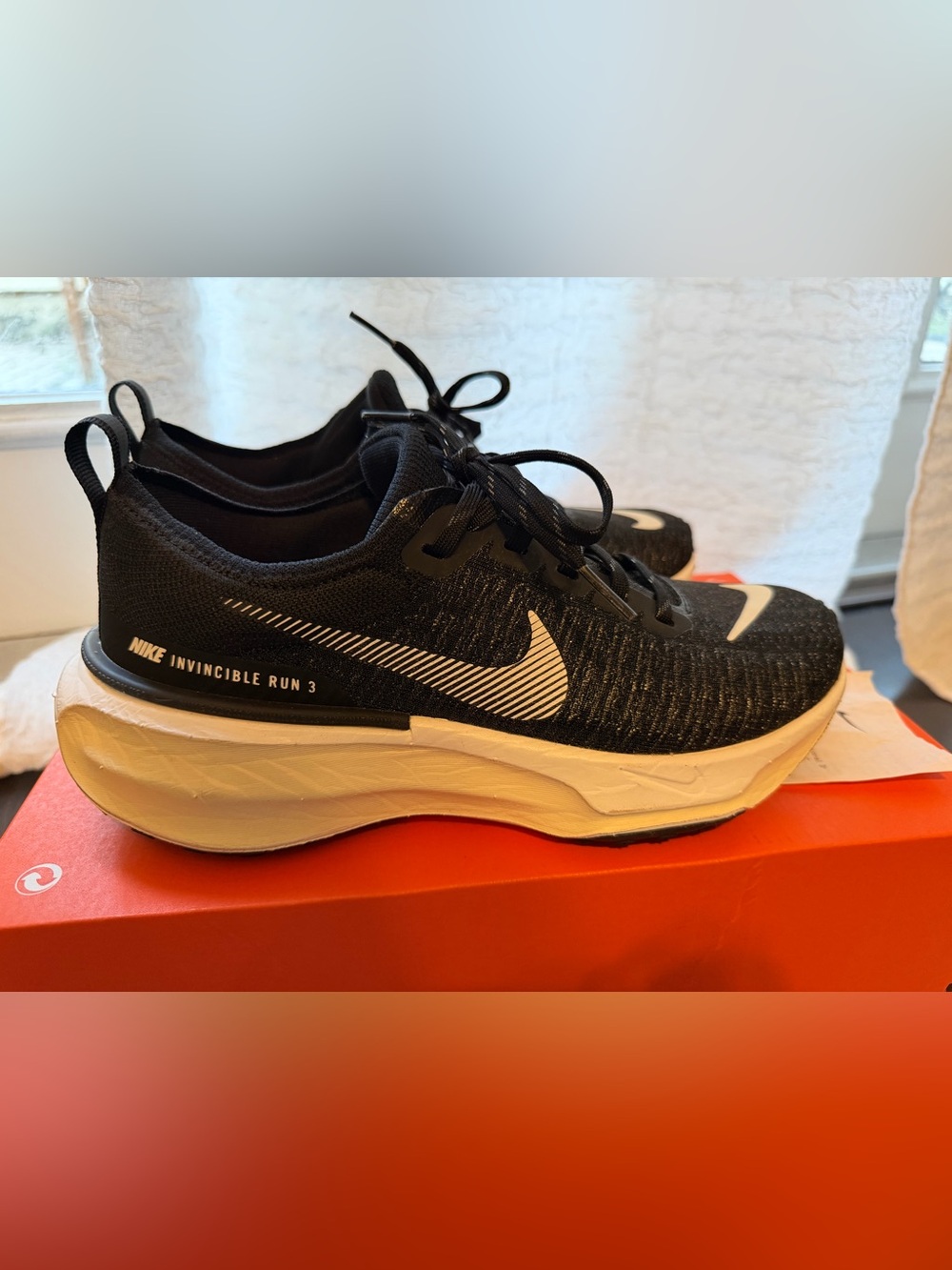 Nike Invincible Run 3 Running Shoes - Black and White